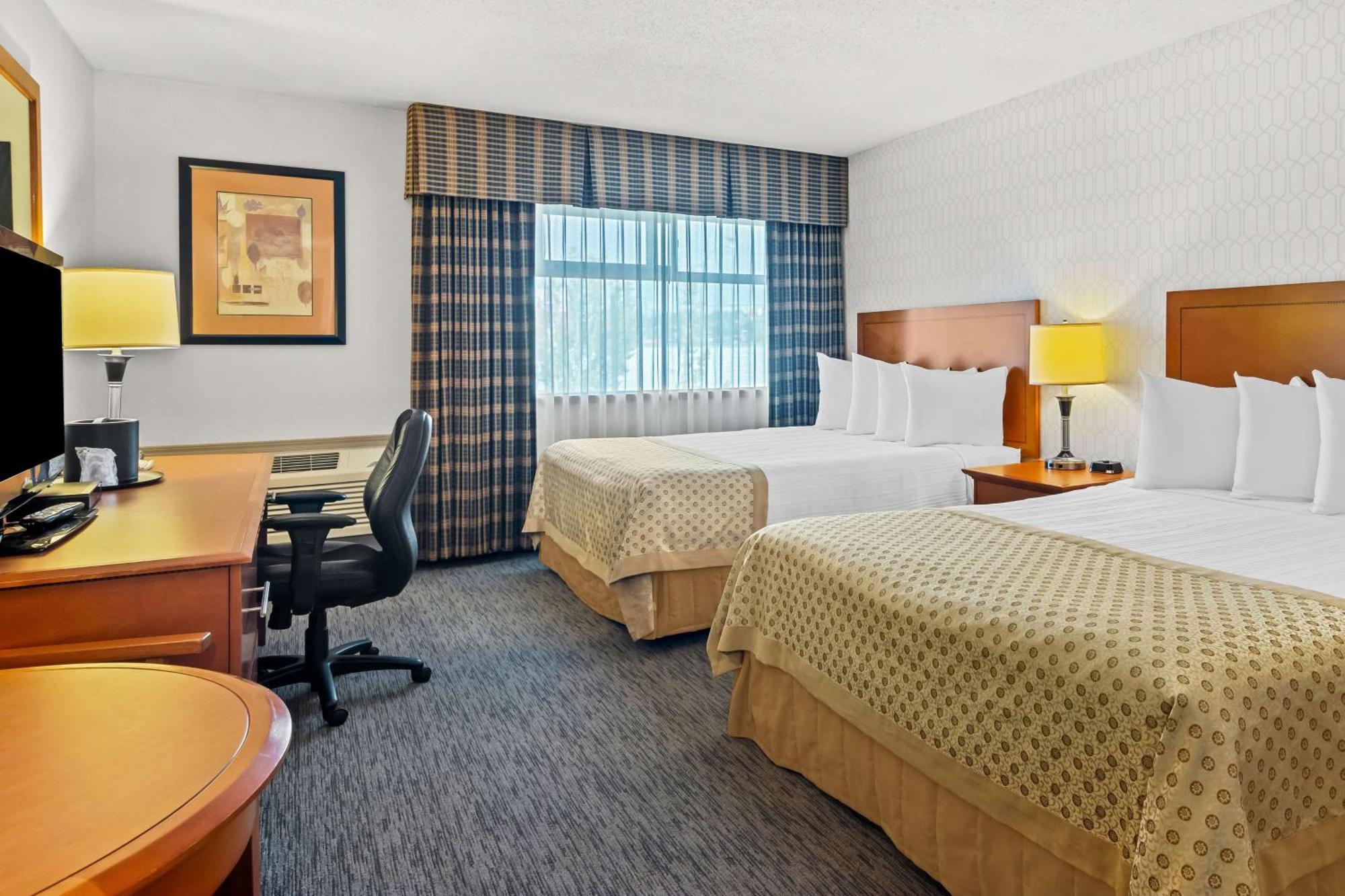 Best Western Plus Langley Inn Exterior foto